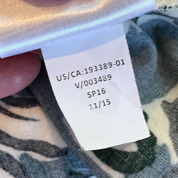 Banana Republic Factory Blue Floral Silky Tank Cami XSP V-Neck Summer - Picture 3 of 6